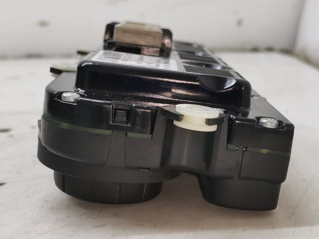 SKODA OCTAVIA II (1Z5) 1.9 TDI Fűtéskapcsoló (digit klímás) #33586# 1Z0907044AB 4. kép