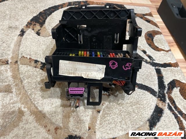 Audi Q3 (8U) AUDI Q3 Biztosítéktábla Utastér 1k2971858 1k2971262 6. kép