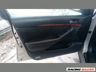 Toyota Avensis (T250) Bal első Kapaszkodó (Felső) *137829*