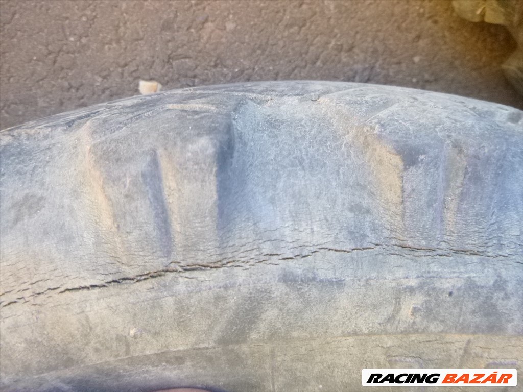 Lada Niva 175 80 16 C GUMI 2 DB  3. kép