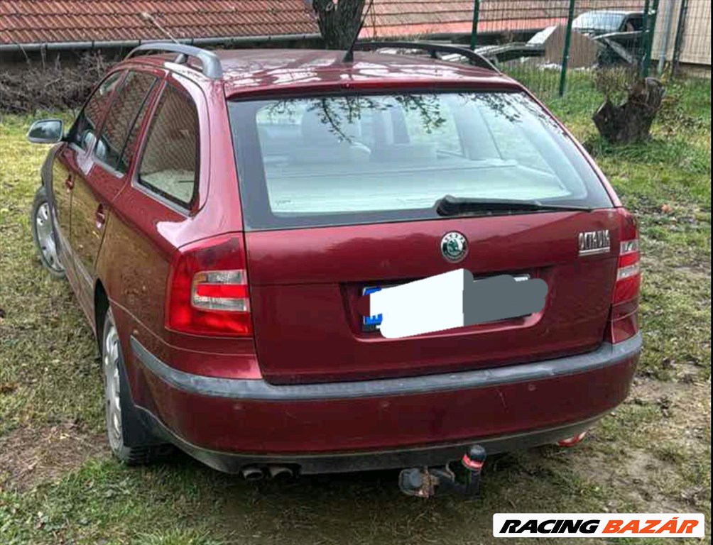Skoda Octavia II bontott alkatrészei 3. kép