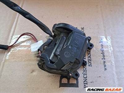 Mazda Premacy (CP) MAZDA PREMACY Bal hátsó Központizár Motor