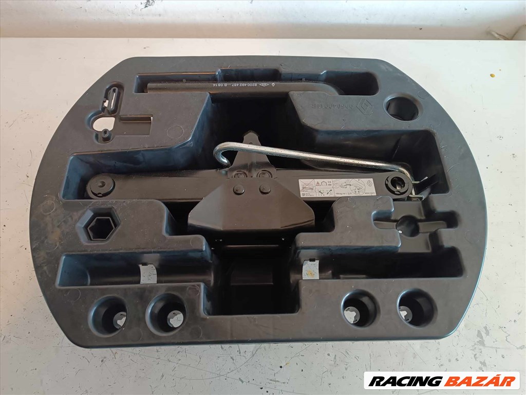 Renault Captur I emelő  1. kép