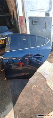 Mazda 3 (BM) Bal hátsó lejáró üveg 