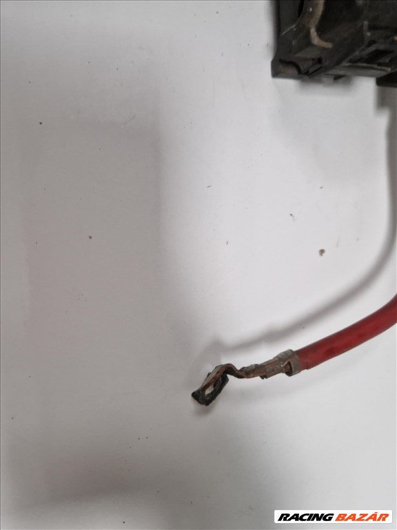 Seat León I biztosítéktábla motortéri (16787) 1j0937550ab 2. kép