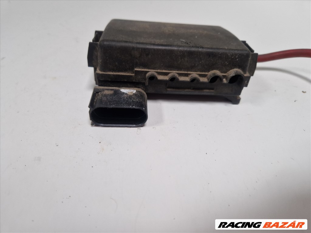 Seat León I biztosítéktábla motortéri (16787) 1j0937550ab 3. kép