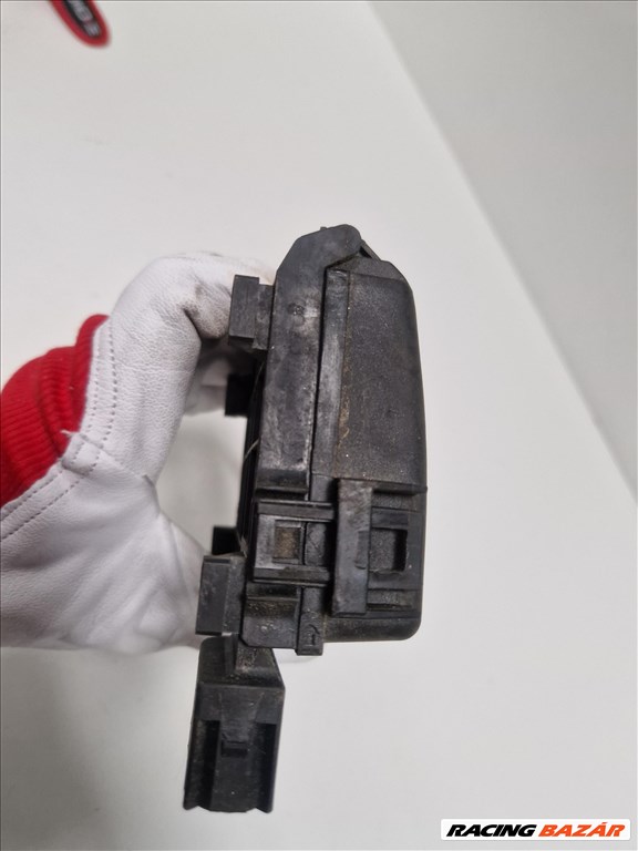 Seat León I biztosítéktábla motortéri (16787) 1j0937550ab 12. kép