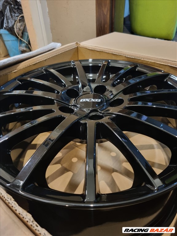  5x114.3 lyukosztású 7,5JJ 17" új Oxxo alufelni 3. kép