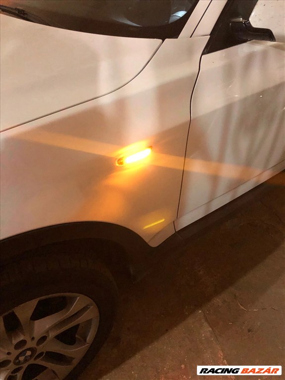 BMW dinamikus futófényes  oldal irányjelző 1 pár  2. kép