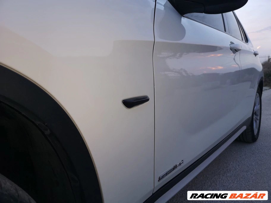 BMW dinamikus futófényes  oldal irányjelző 1 pár  3. kép