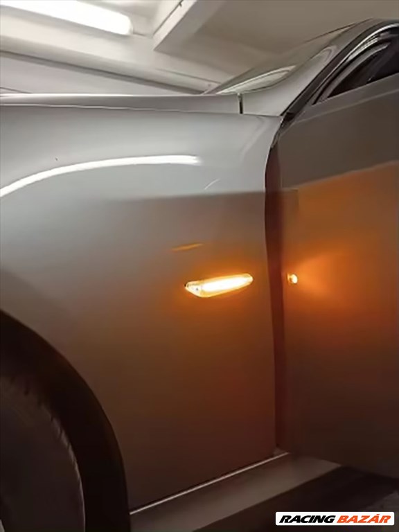 BMW dinamikus futófényes  oldal irányjelző 1 pár  7. kép