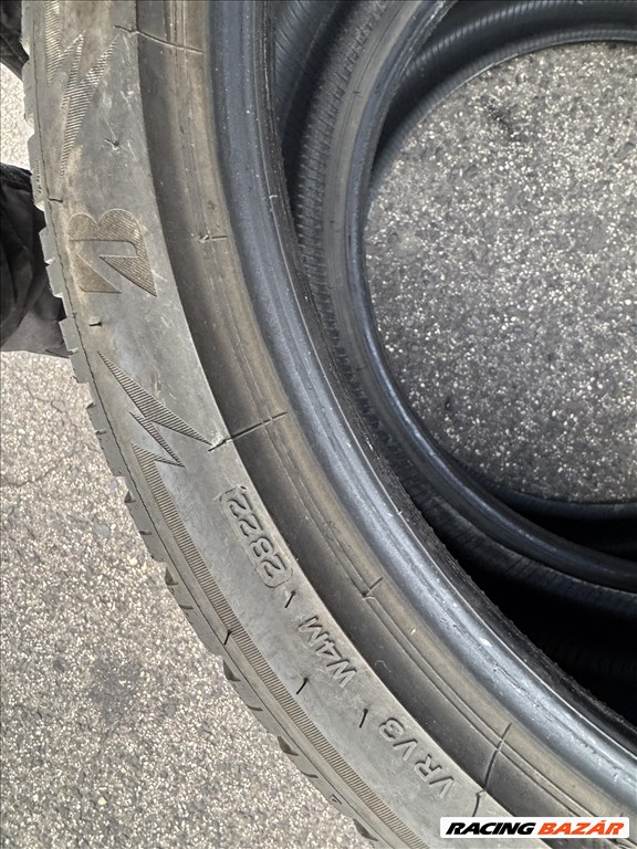 Bridgestone Blizzak LM005 275/35 21 5,5mm-es téligumi pár (2 darab) eladó 5. kép