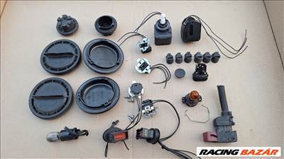 Opel Astra J fényszóró csatlakózó foglalat kupak