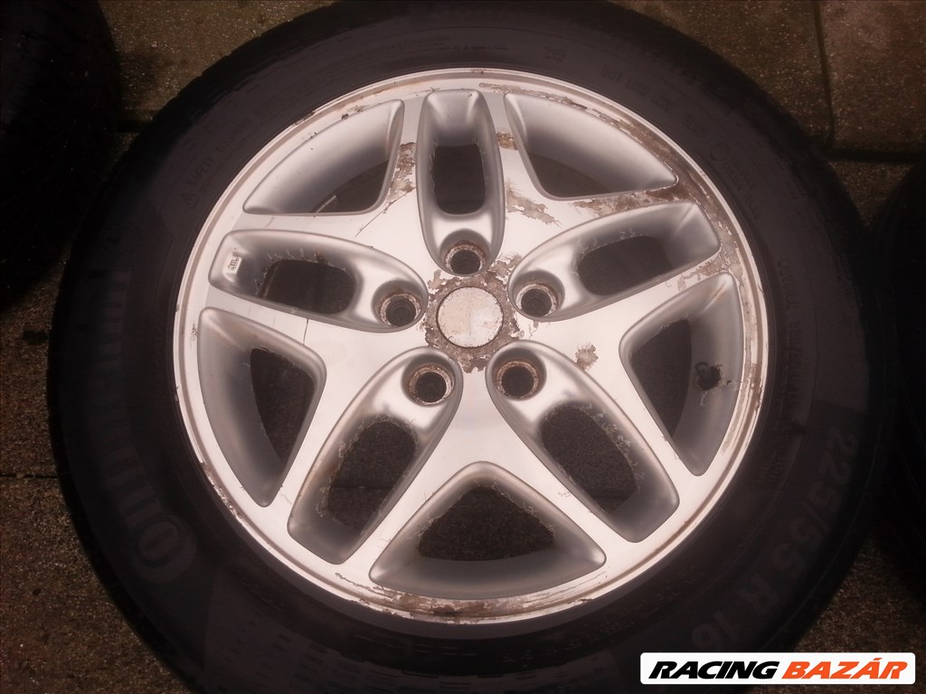  5x114.3 lyukosztású 16" Chrysler alufelni, rajta 225/55R16 Continental nyári gumi  5. kép