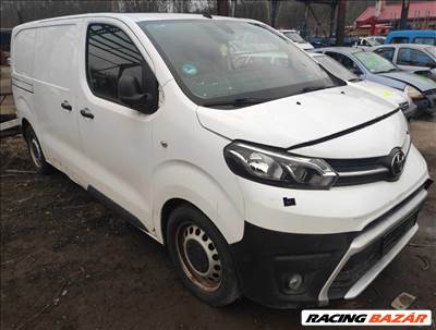 2016 Toyota Proace 2.0 Diesel, manuális váltó - BONTÁS