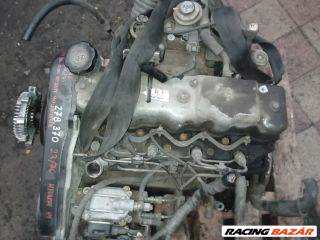 Hyundai H-1 Travel Olajbeöntő Sapka *138761*