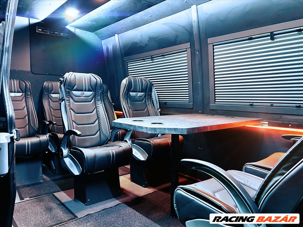 Kisbusz bérlés sofőrrel – Elite Class prémium szolgáltatás! 1. kép