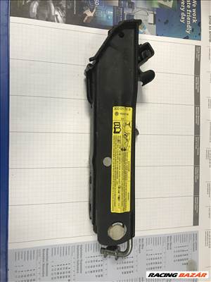 Volkswagen Passat B6 SEDAN - emelő 3c0011031b