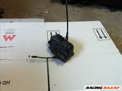 Renault Mégane II Jobb első zárszerkezet 