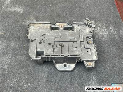 Hyundai i40 HYUNDAI i40 Akkumulátor Tartó 371503z000