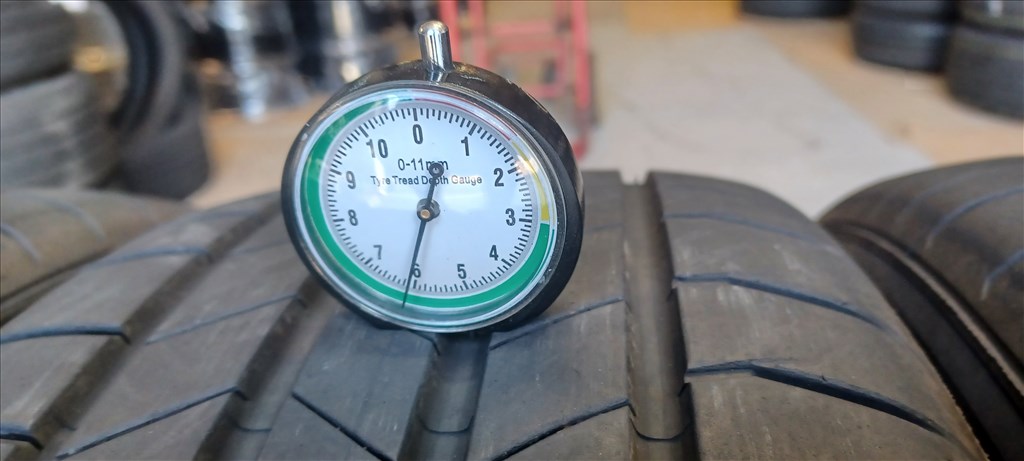 Demó 2024-es Kumho Ecsta 215/55 R18 nyári gumik 85e/4db 3. kép