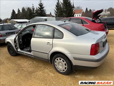 Volkswagen Passat B5 B5 Bal hátsó ajtó sedan lb7z