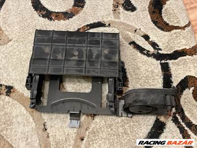 Audi Q3 (8U) AUDI Q3 Motorvezérlő Tartó 5n0906337 5n0906214