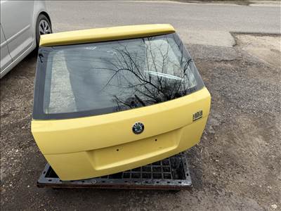 Skoda fábia csomagtér ajtó 