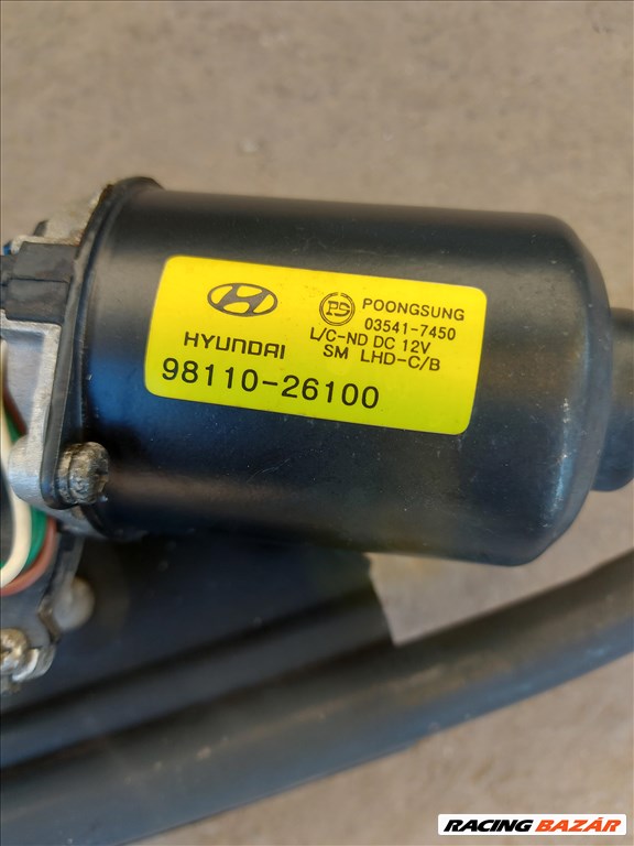 Hyundai Santa Fé (SM) 2.0 CRDi 4WD Ablaktörlő szerkezet motorral 1892 9811026100 3. kép