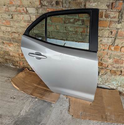 Toyota Corolla jobb hátsó ajtó 2018-tól, cikkszám: 67003-02540