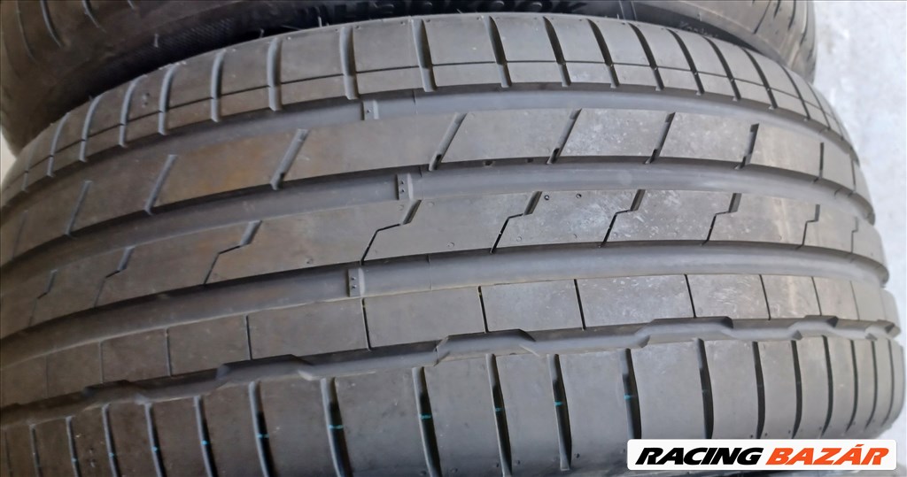 Demó Hankook Ventus 255/45 R19 - 285/40 R19 nyári gumik 120e./4db 1. kép
