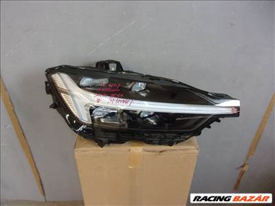 VOLVO XC60 jobb első LED fényszóró 2018- 32338985