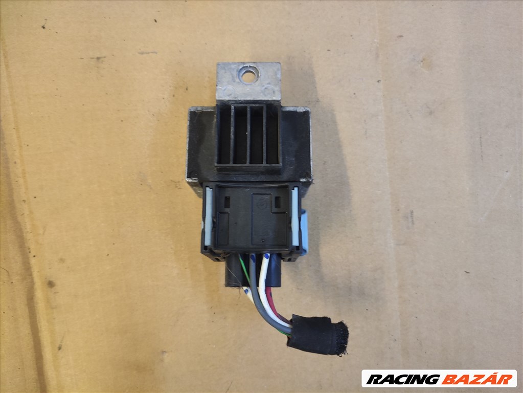 Renault Scénic III izzító relé  110678071r 3. kép
