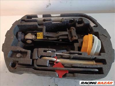 Volkswagen New Beetle emelő 