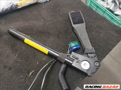Opel Astra H Jobb első Biztonsági Öv Csat  13127269