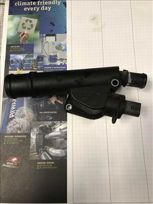 Volkswagen Passat B6 2,0 PD BKP / vízhűtő cső 038121132g