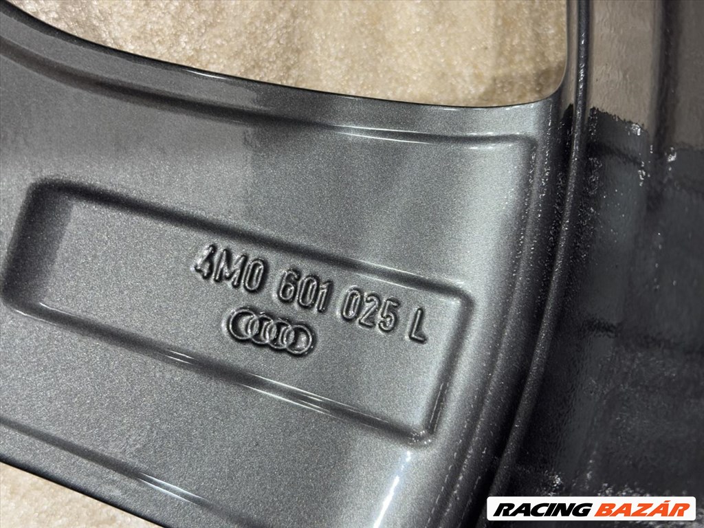 R19 5x112 Original Audi  Q7 SQ7 8.5J ET28  Antracit Mirror OE 4M0601025L 6. kép