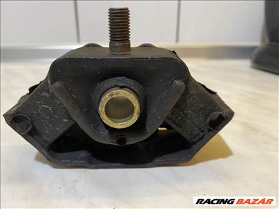 Mercedes 200 W123 Váltótartó gumibak  a1232401318