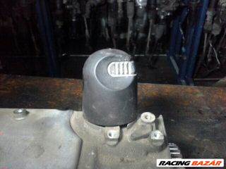 Renault Clio I Olajbeöntő Sapka *78947*