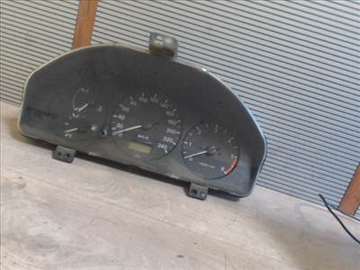 MAZDA 626 97.08-00.07 Kilóméteróra