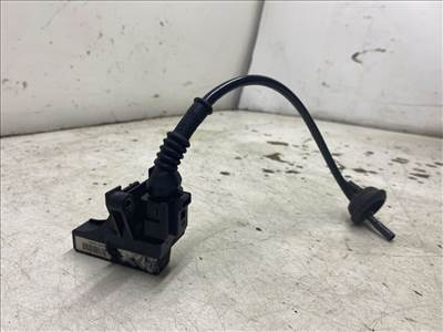 AUDI A4 Avant III (8ED/ B7) 2.0 TDI Antenna Erősítő #33869# 4B0919145B