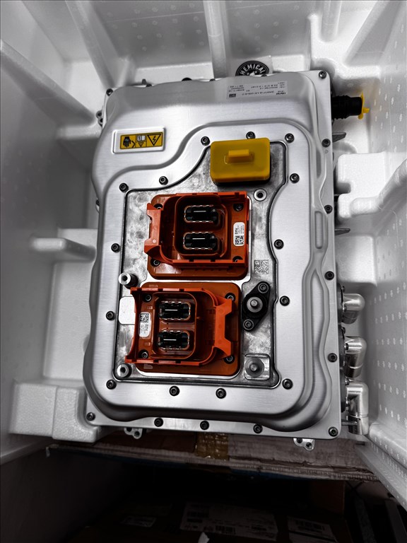 BMW i3 I01 Elektromos motor vezérlőegység (EME) i3-hoz 12365a6ff18 1. kép