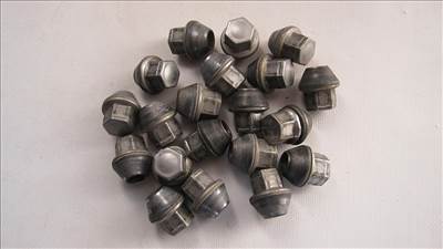 Ford Focus II MK2 2 Facelift Eladó gyári, alufeli kerékanya   szett 20 db