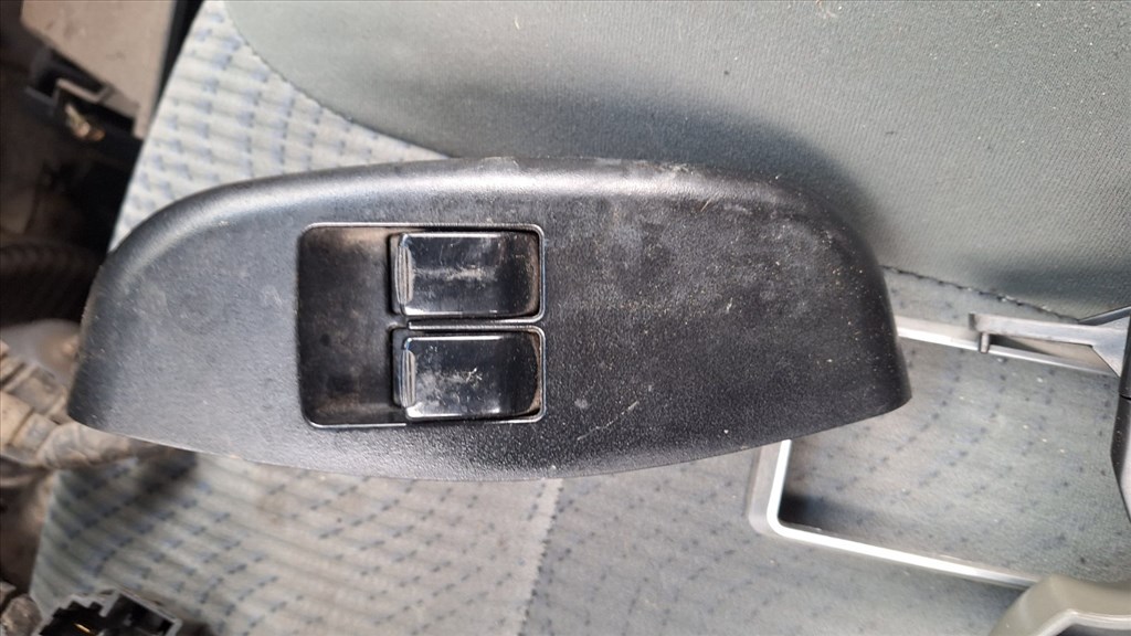 Daewoo Kalos ablakemelő kapcsoló  1. kép