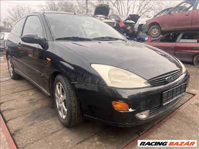 Ford Focus Mk1 2.0i bontott alkatrészei