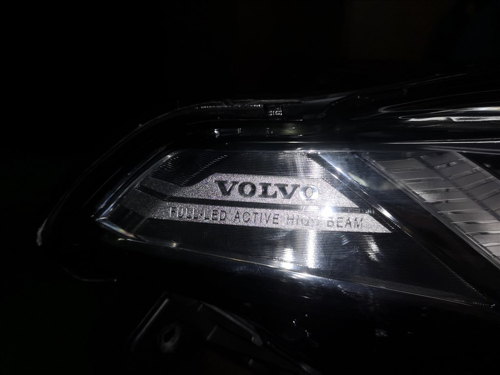 Volvo XC90 fényszóró  89915196 31655715 3. kép