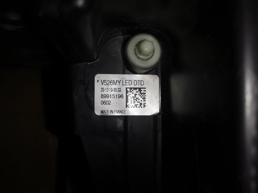 Volvo XC90 fényszóró  89915196 31655715 5. kép