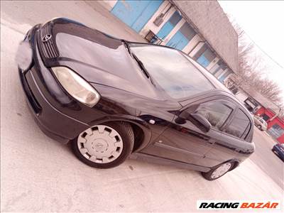 Opel Astra G ajtó bal első z20r G Astra fekete 