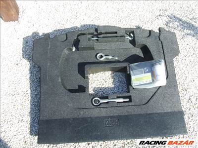 Mazda 3 (BM) szerszámos tároló rekesz 