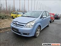 Toyota Corolla Verso (AR10) bontott alkatrészei